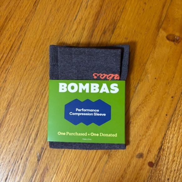 Women's Performance Compression Sleeve (20-30mmHg), Grey - Size Small - Picture 2 of 3